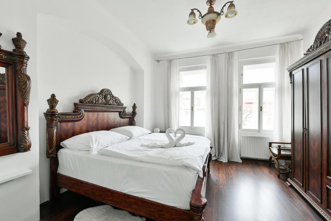 Apartmán Comfort Central Apartment, 4bdrm, 2bthrm Praha